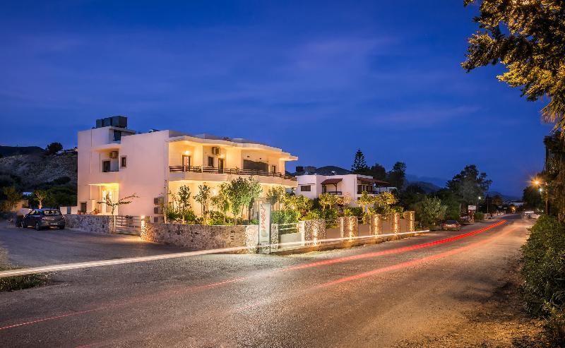 Mear Apartments And Studios Gialos  Екстериор снимка